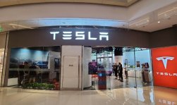 特斯拉北京五彩城店举行盛大开业仪式