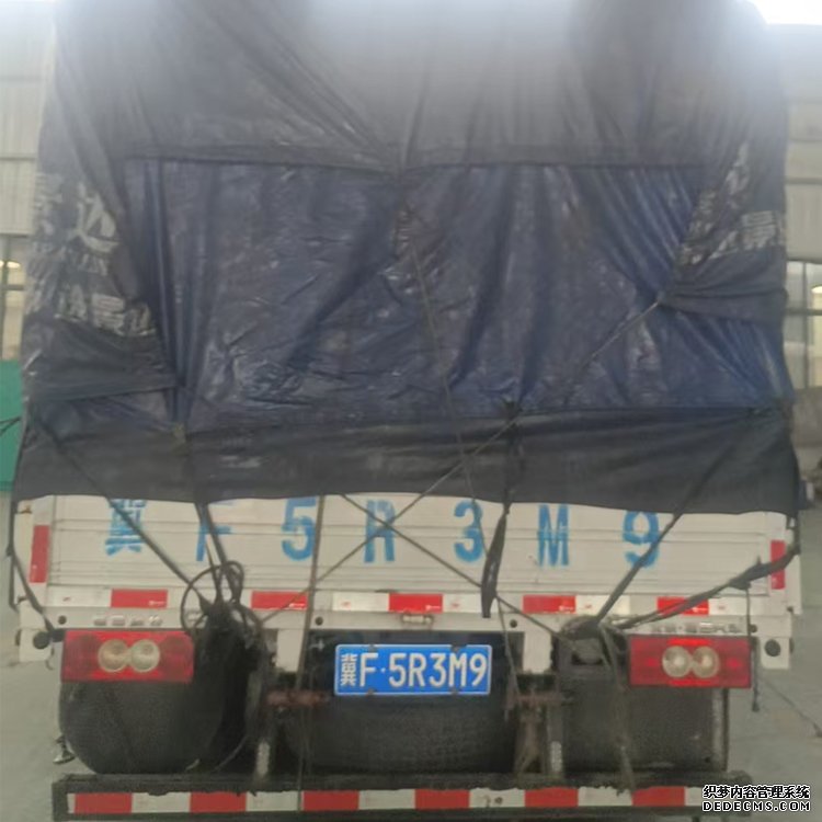 一台250KW卡得城仕柴油机配套圣丰发电机柴油发电机组发货青岛